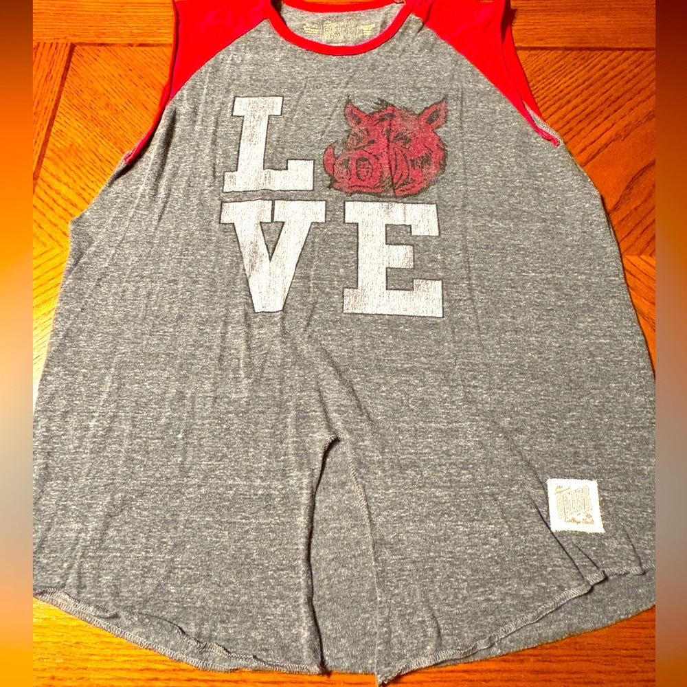 Original Retro Brand Arkansas Razorback Gray and Red Graphic tie front Tank Top